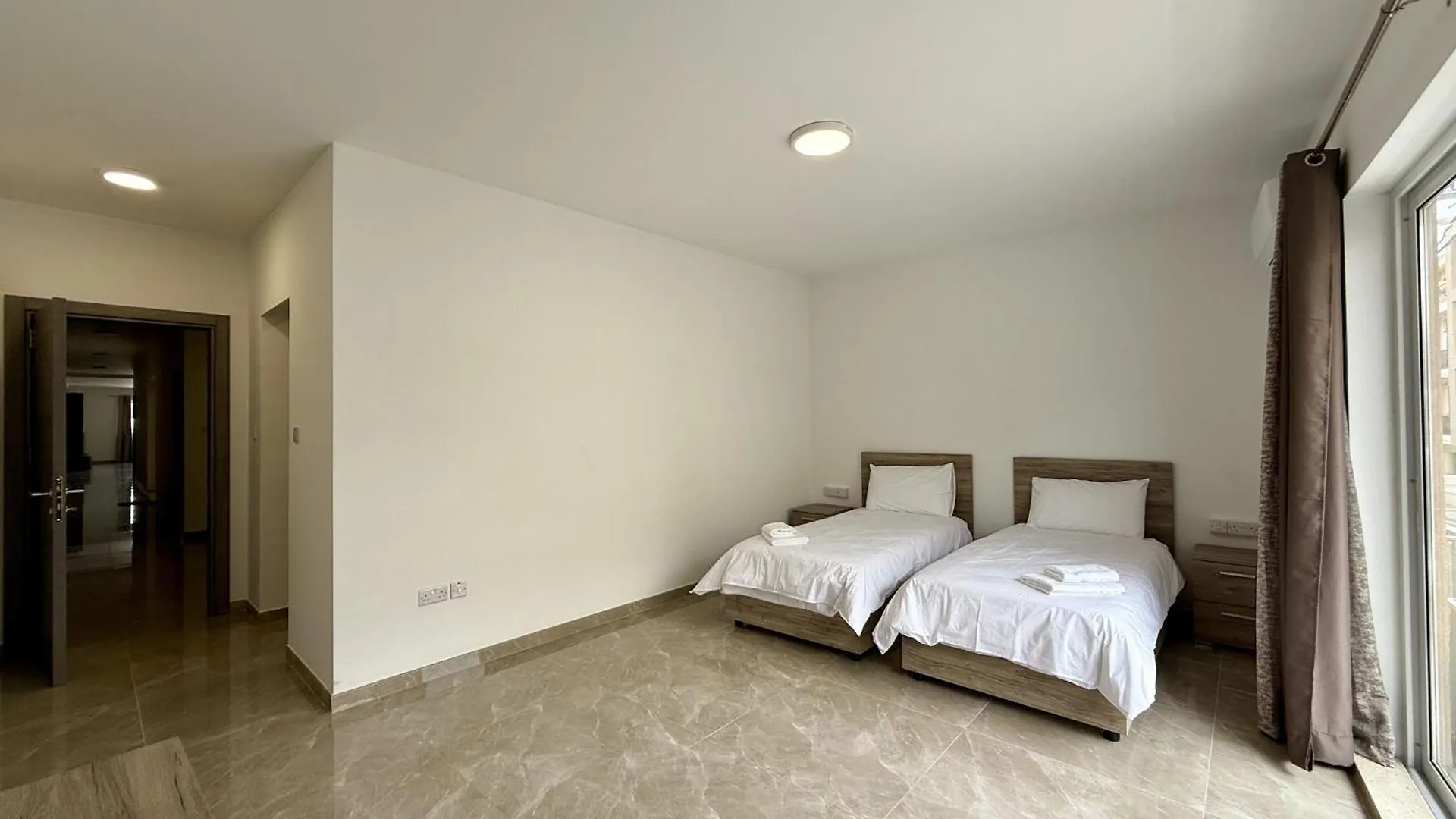 Apartment New Apartment! Walking Distance To The Three Cities By Sf Homes Fgura